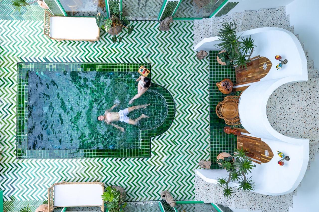 Pisces Hotel Hue Buitenkant foto
