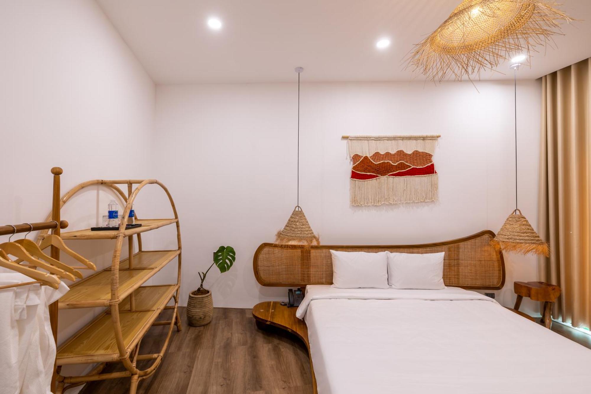 Pisces Hotel Hue Buitenkant foto