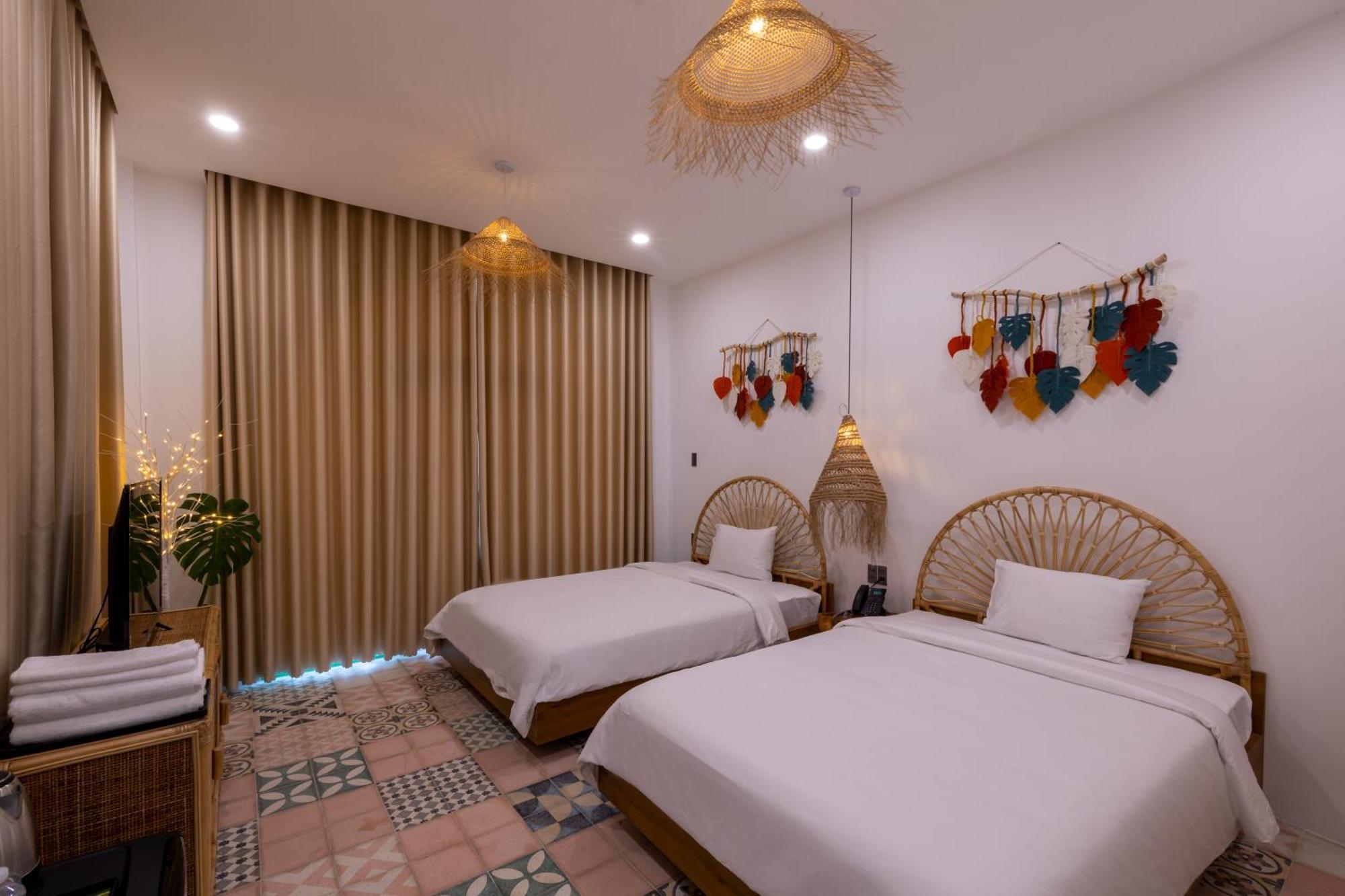 Pisces Hotel Hue Buitenkant foto