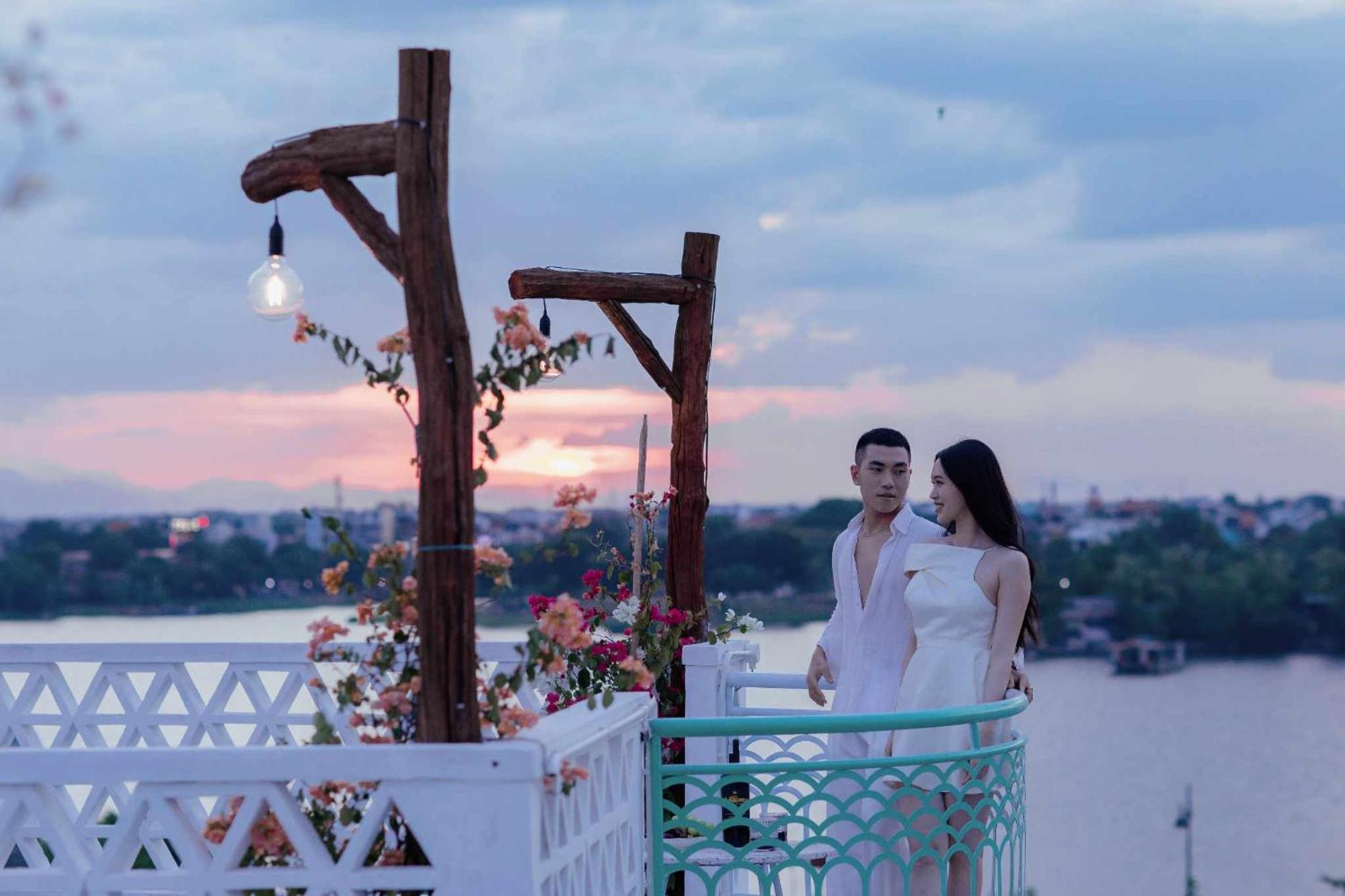 Pisces Hotel Hue Buitenkant foto